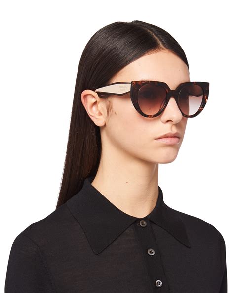 prada eyewear website